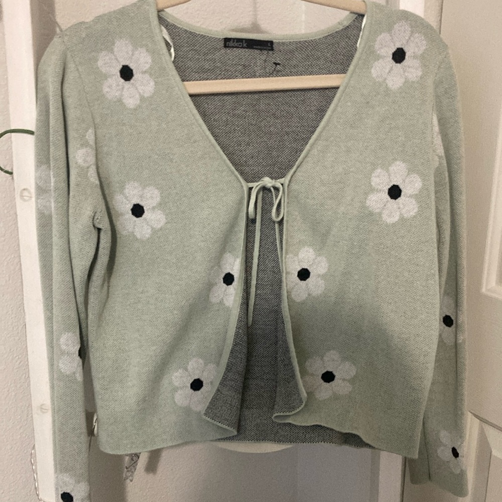 Light sage green with flowers Nikka K L cover/cardigan